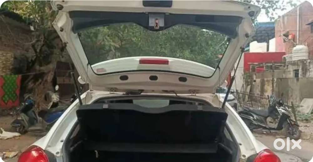 ​maruti Baleno Delta 1.2 Petrol (2019) Manual Pearl Arctic White