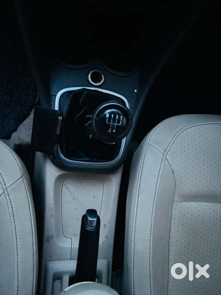 Volkswagen Vento1.6 Petrol 2013