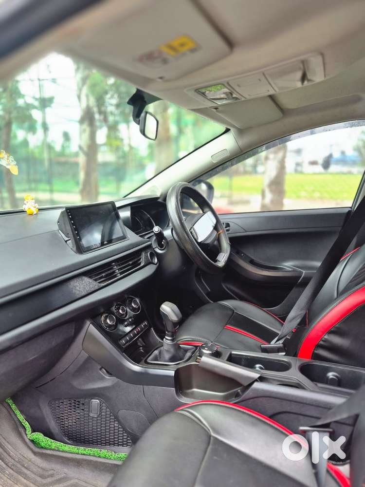 Tata Nexon Smart 1.2 Revotron Petrol 5 Mt, 2024, Petrol