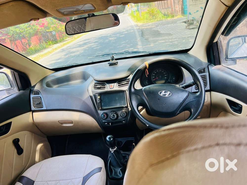 Hyundai Petrol Car 2012