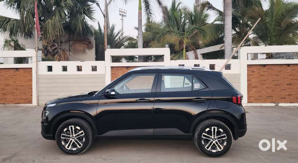 Hyundai Venue Sx Dual Tone Diesel, 2025, Diesel