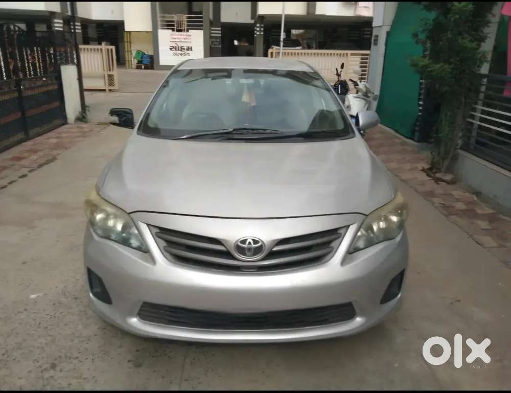 Toyota Corolla Altis 2012 Edition Car