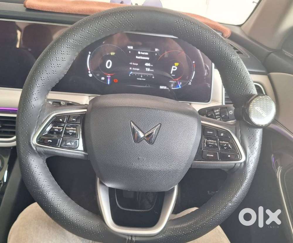 Mahindra Xuv700 2.0 Ax 7 Petrol At Luxury Pack Str, 2022, Petrol