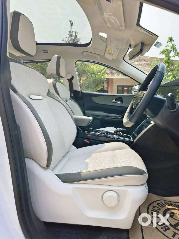 Mahindra Xev 9e Three B79 Kwh, 2025, Electric