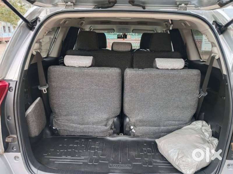 Toyota Innova Crysta 2.4 G Mt 8s, 2022, Diesel