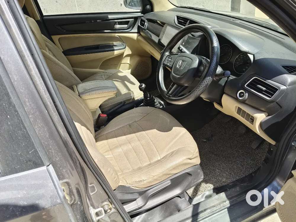 Honda Amaze Petrol Top Model Vmt With Push Start Stop Button.