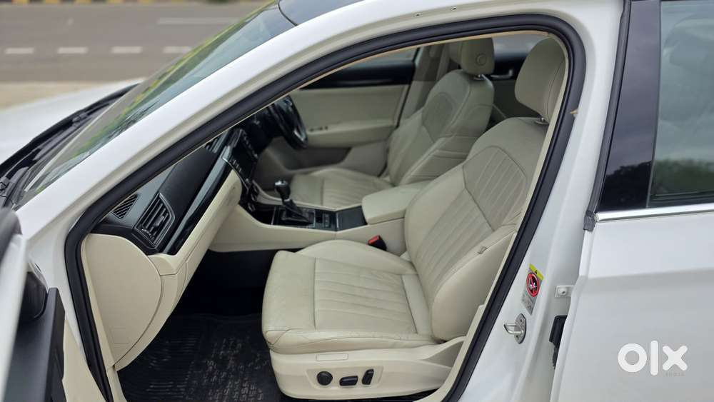 Skoda Superb L&k 1.8 Tsi At, 2019, Petrol