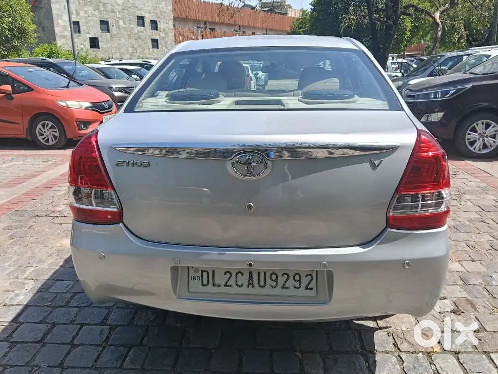 Toyota Etois Petrol V Fancy Number