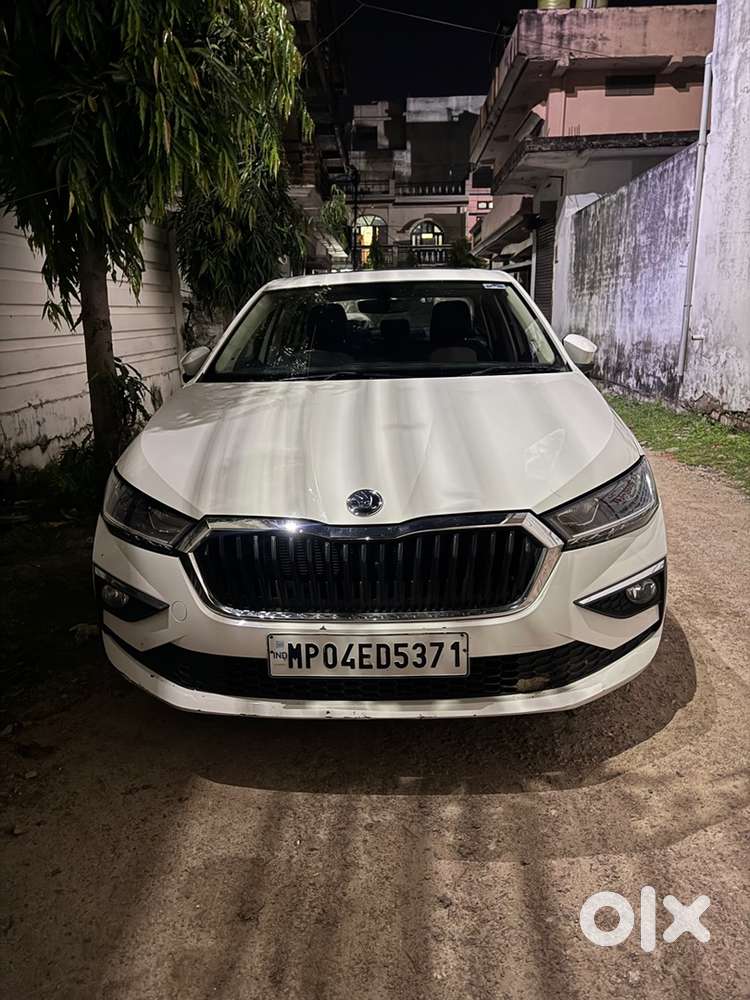 Skoda Slavia Petrol 2022