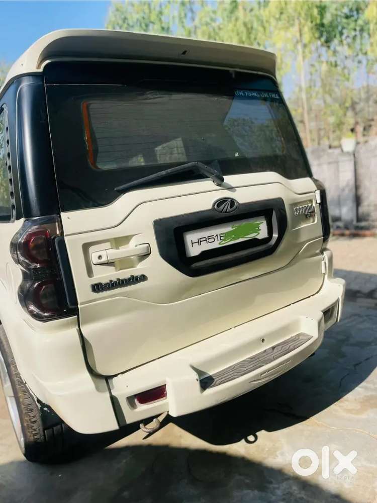 Mahindra Scorpio 2015 Diesel Well Maintained