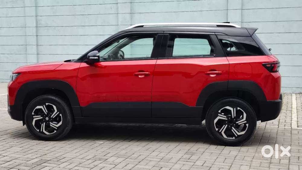 Maruti Suzuki Vitara Brezza 1.5 Zxi Plus At Dual Tone, 2022, Petrol