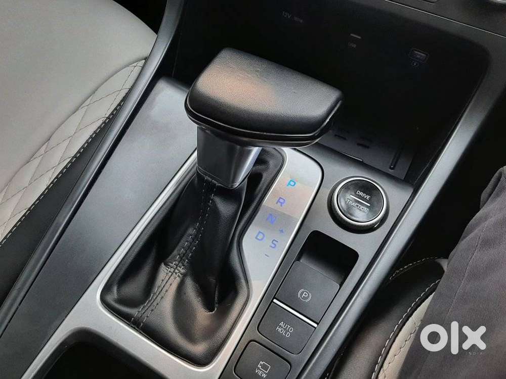 Hyundai Creta Sx 1.5 Petrol Cvt, 2022, Cng & Hybrids