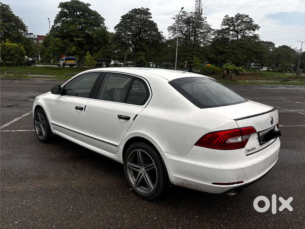 Skoda Superb Elegance 2014