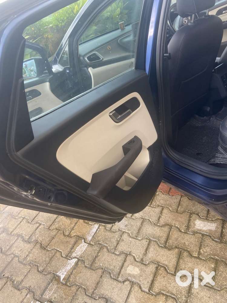 Tata Altroz Petrol 2022 Automatic Dca