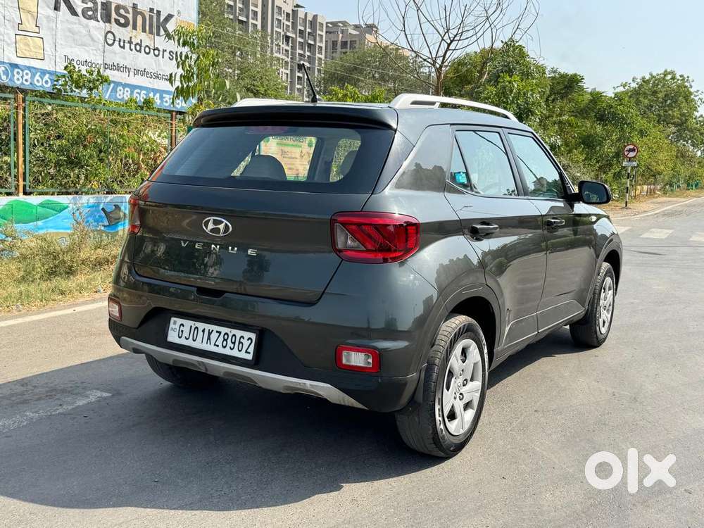 Hyundai Venue S, 2020, Petrol