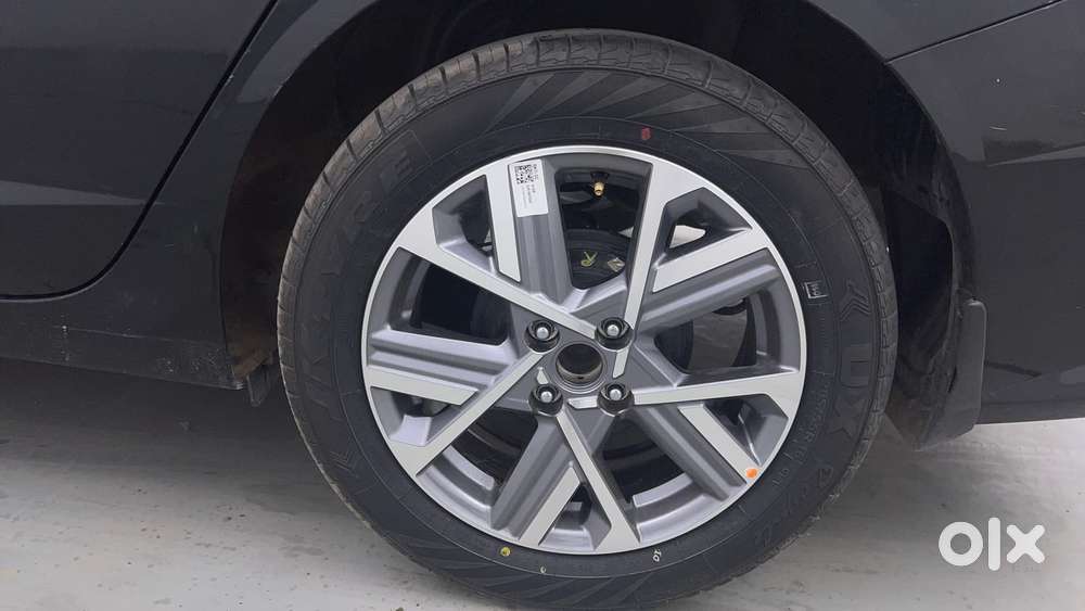 Hyundai Verna 1.5 Sx (o) Turbo Petrol Mt, 2025, Petrol