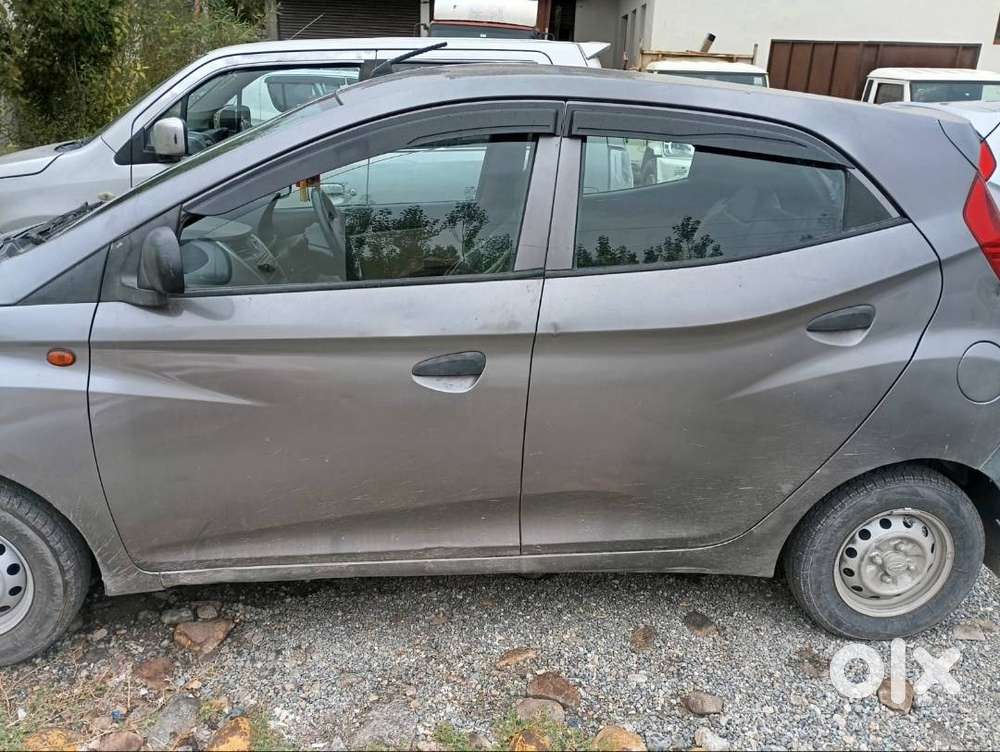 Hyundai Eon 2017 Petrol 120000 Km Driven