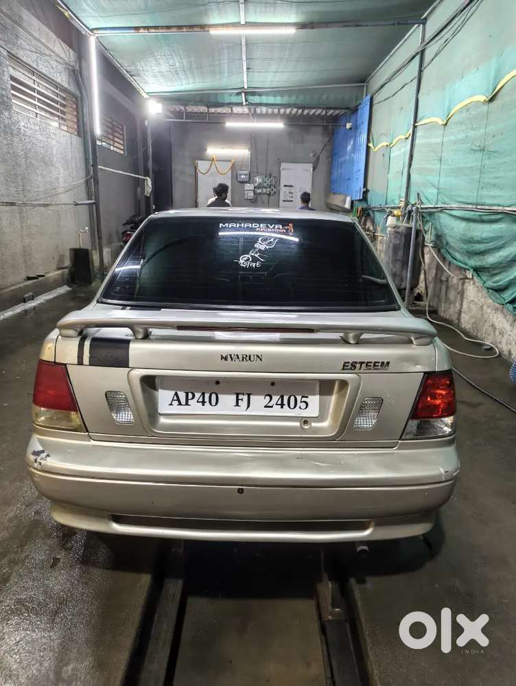 Maruti Suzuki Esteem 2005