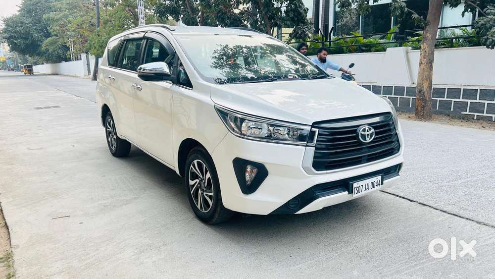 Toyota Innova Crysta 2.4 Z 7 Str, 2023, Diesel