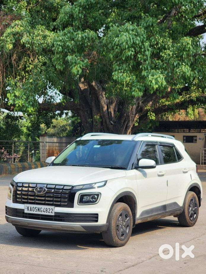 Hyundai Venue 1.2 S (o), 2023, Petrol