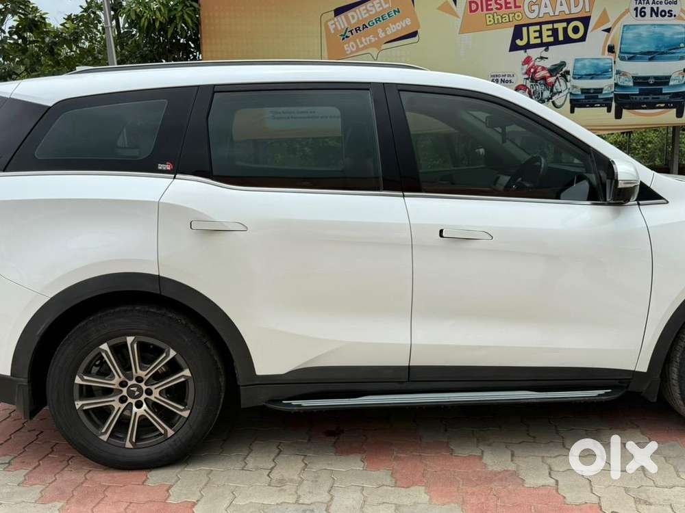 Mahindra Xuv700 2022 Diesel Well Maintained