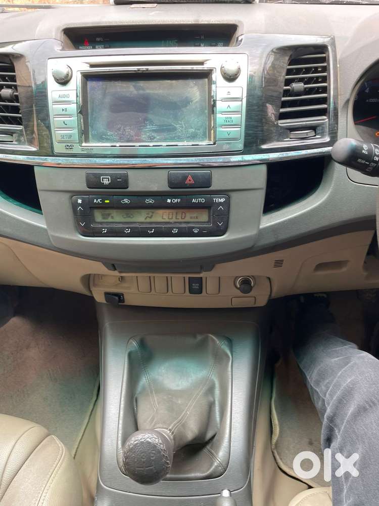 Toyota Fortuner 2011-2016 4x2 Manual, 2012, Diesel