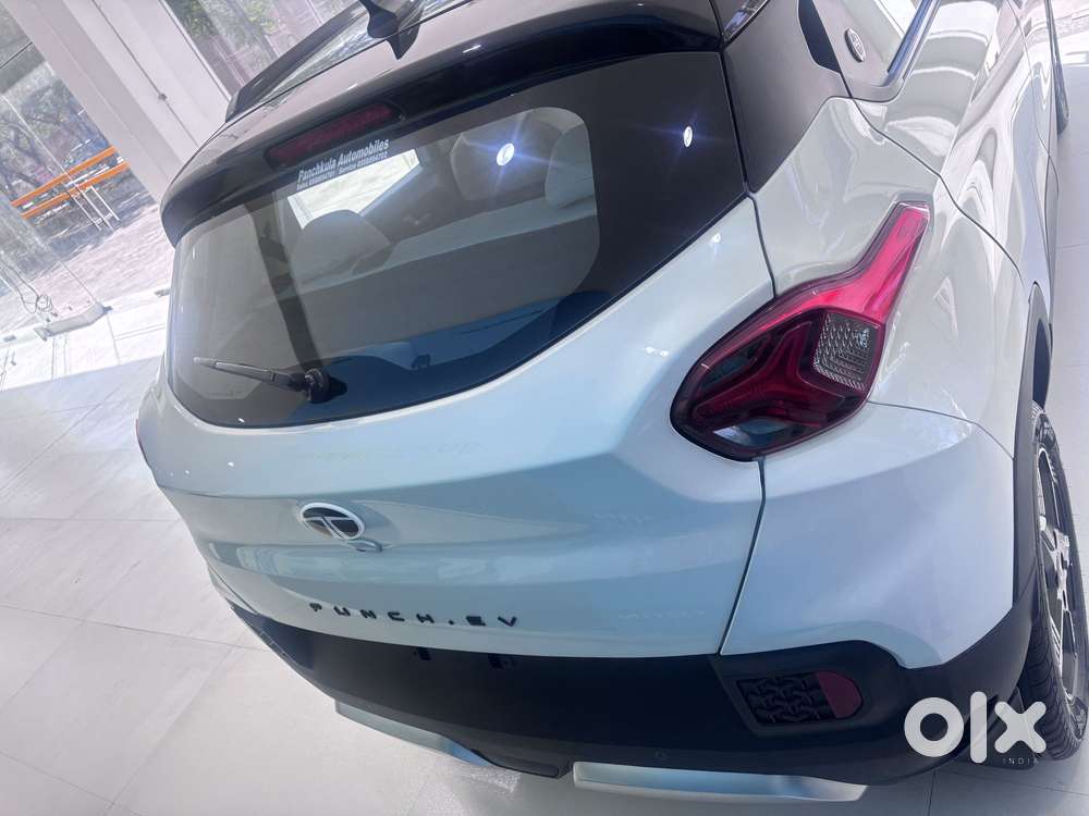 Tata Punch Ev Empowered Plus S, 2024, Electric