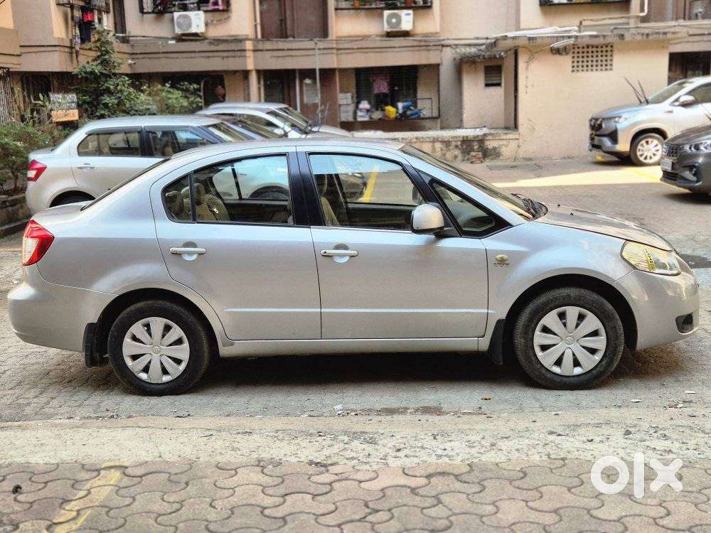 Maruti Suzuki Sx4 Vxi Bsiv, 2013, Petrol