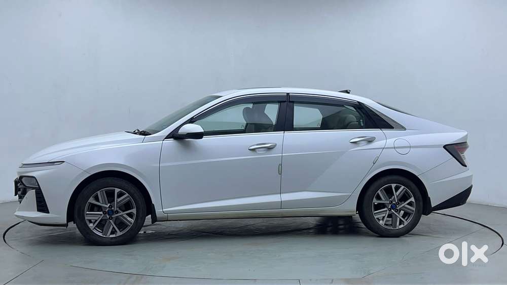 Hyundai Verna 1.5 Sx (o) Vtvt Ivt, 2023, Petrol