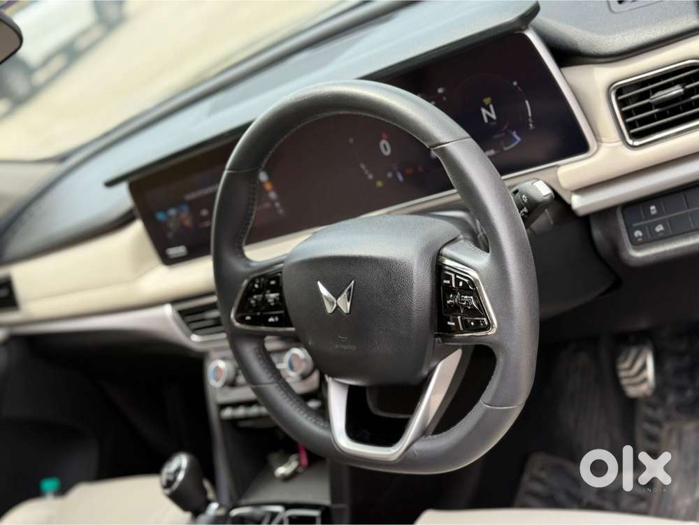 Mahindra Xuv700 2.2 Ax 7 Diesel Mt Str, 2024, Diesel