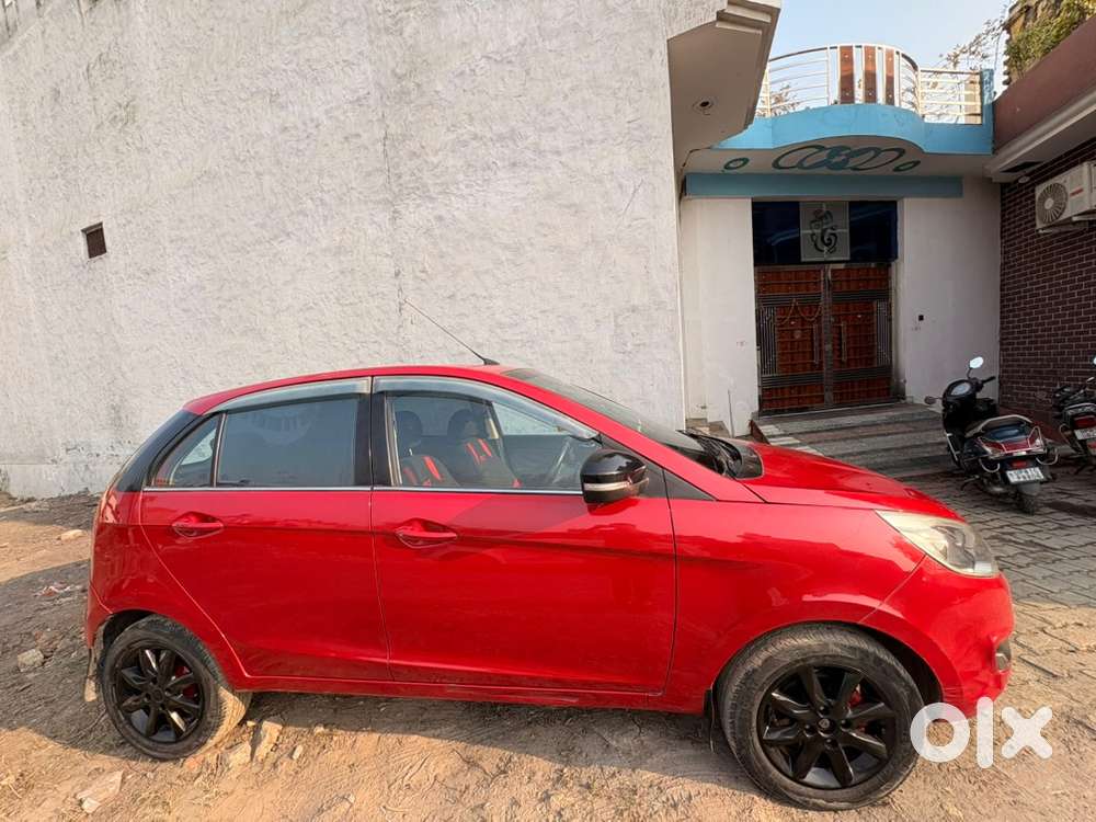 Tata Bolt Petrol 2016