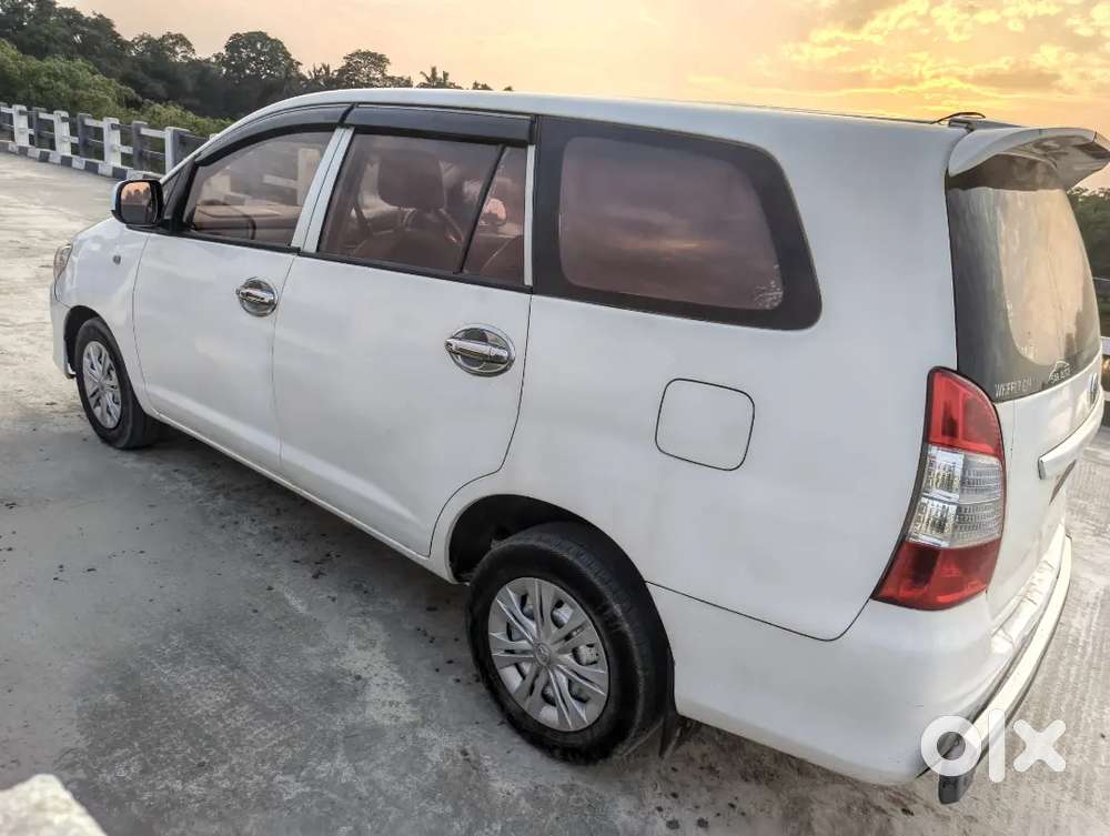 Toyota Innova 2016 Diesel Well Maintained