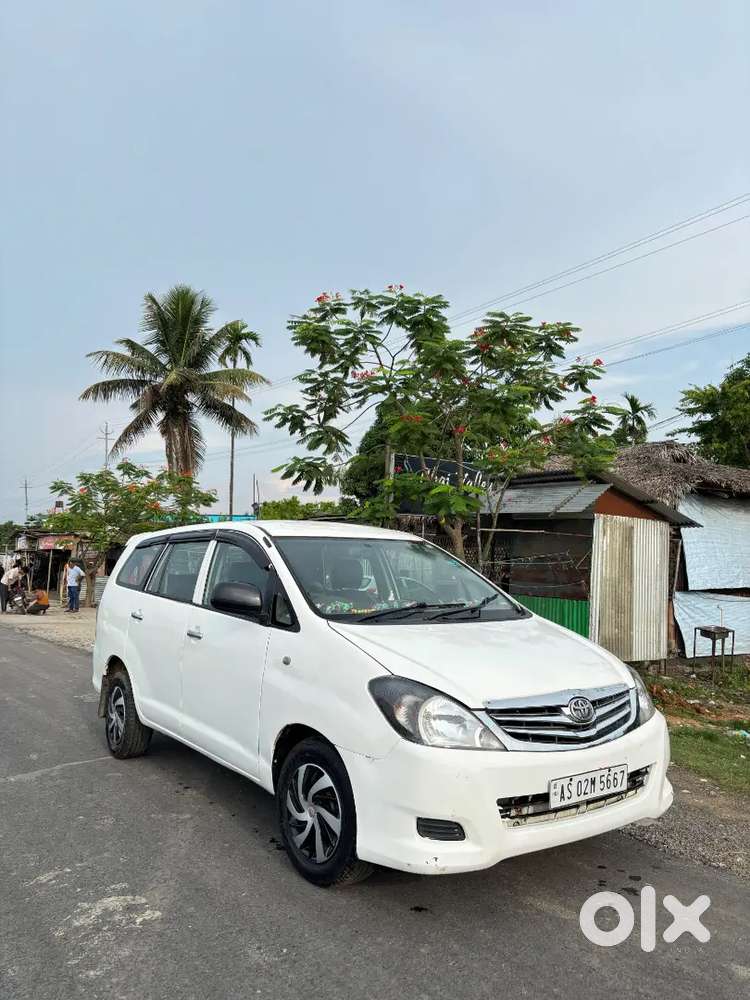 Toyota Innova 2.5g Diesel 2011