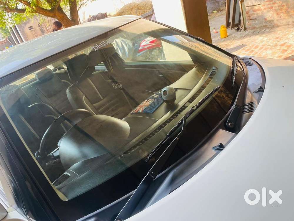 Maruti Suzuki Swift 2012