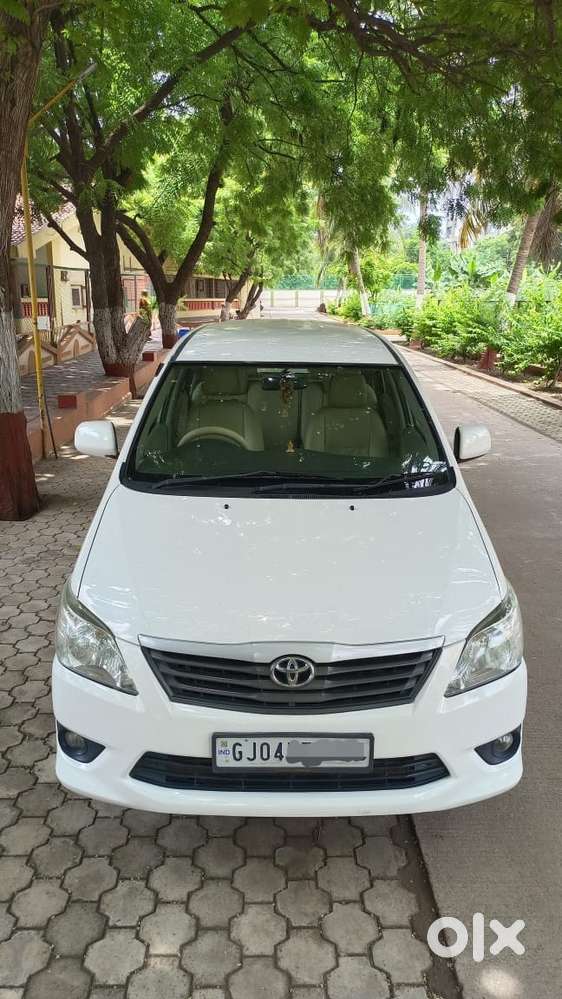 Toyota Innova 2.5 E Diesel Ms 7-seater, 2014