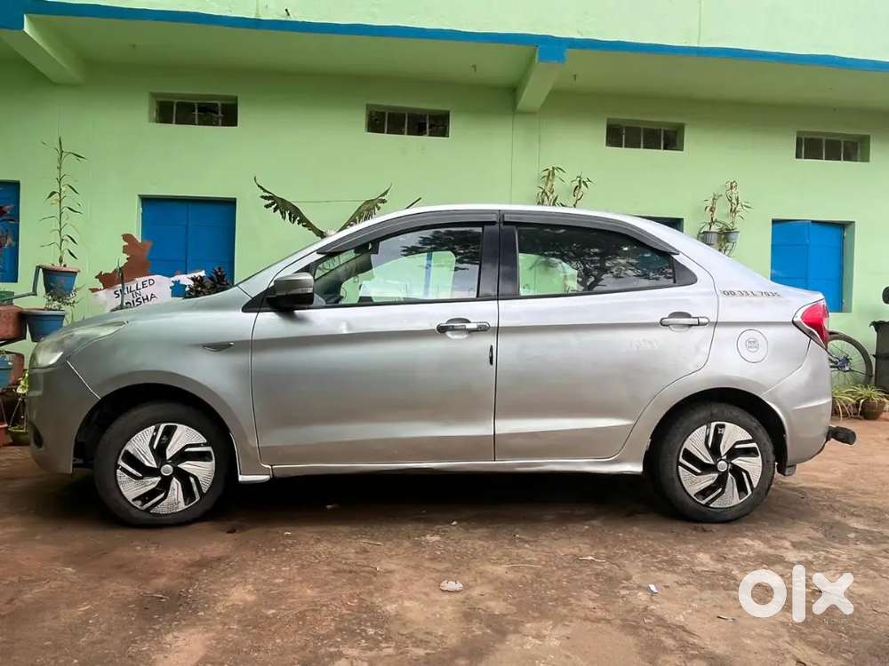 Ford Aspire Blu 2017