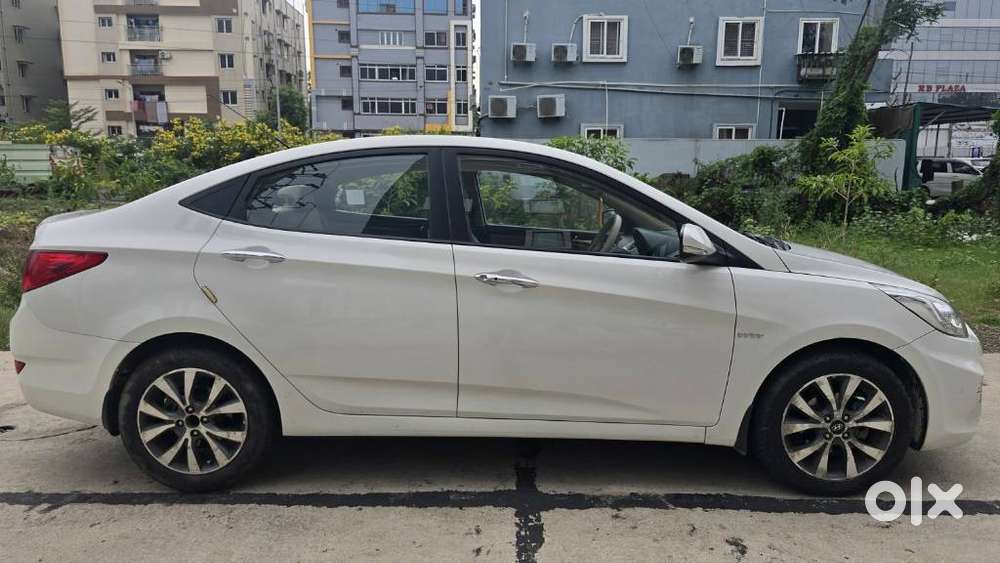 Hyundai Fluidic Verna 1.6 Vtvt Sx, 2014, Petrol