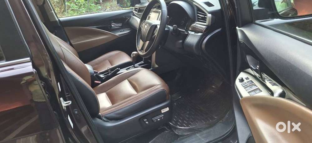 Toyota Innova Crysta 2.8z Automatic, 2017, Diesel