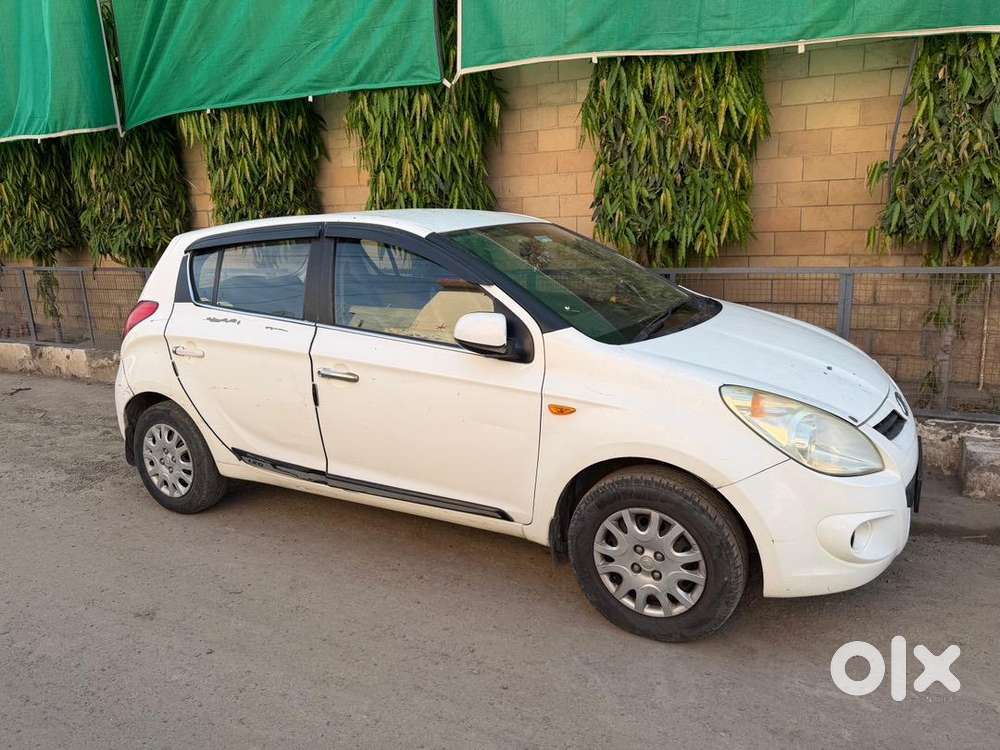 Hyundai I20 2010 Petrol 65000 Km Driven