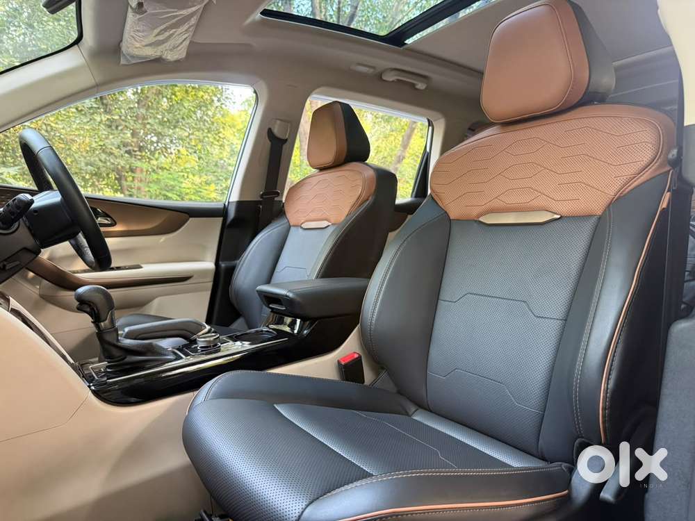 Mahindra Xuv 7xo Ax7 At, 2026, Petrol