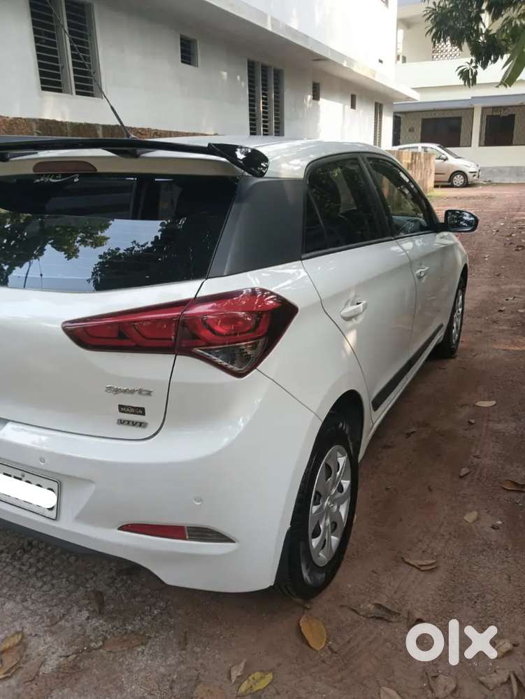 Hyundai I20 Sports Full Option 2015 Year