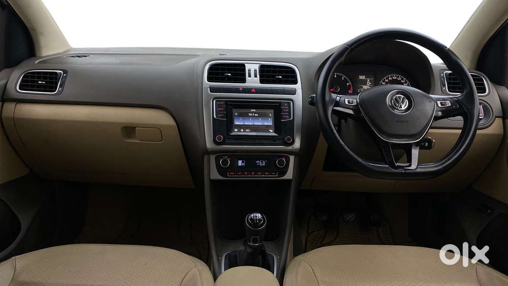 Volkswagen Vento 2013-2015 1.6 Highline, 2016, Petrol