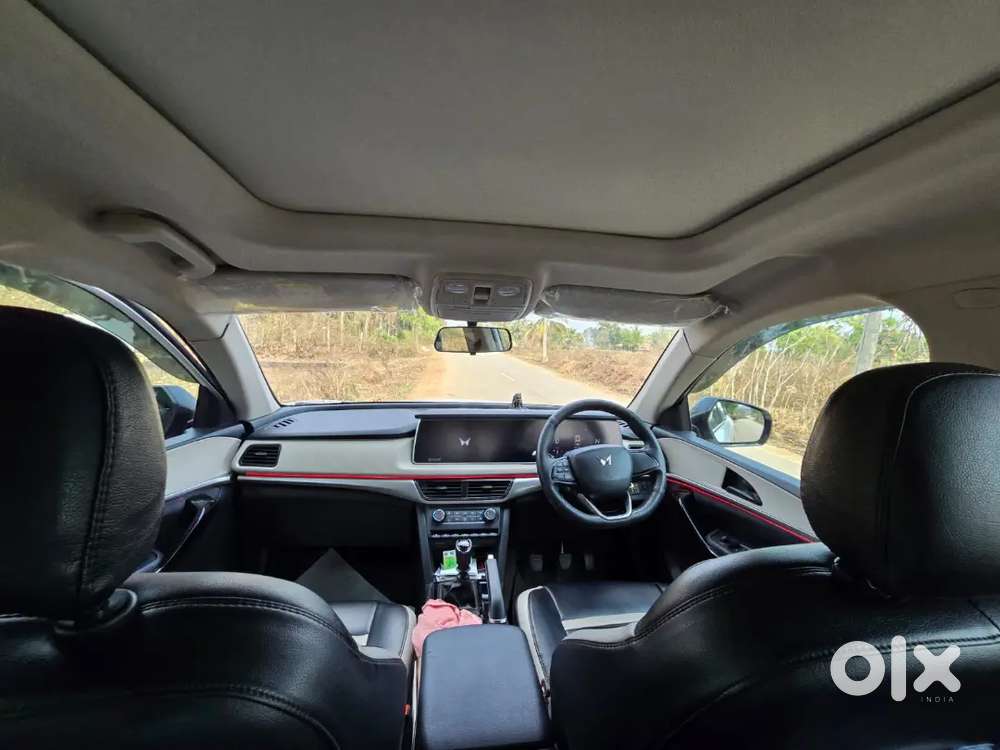 Mahindra Xuv700 2023 Diesel 60000 Km Driven