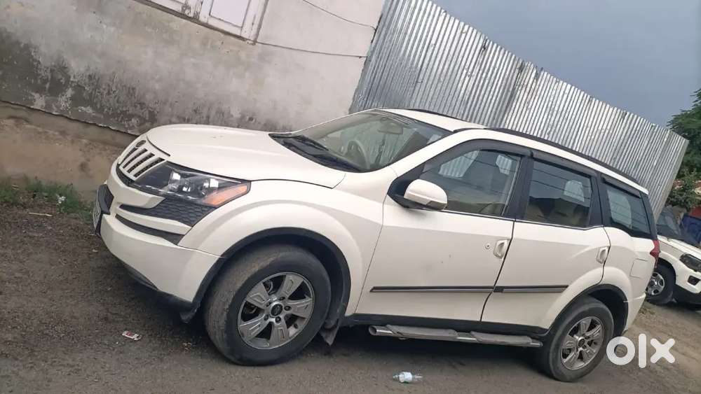 Mahindra Xuv500 2014 Diesel 132000 Km Driven