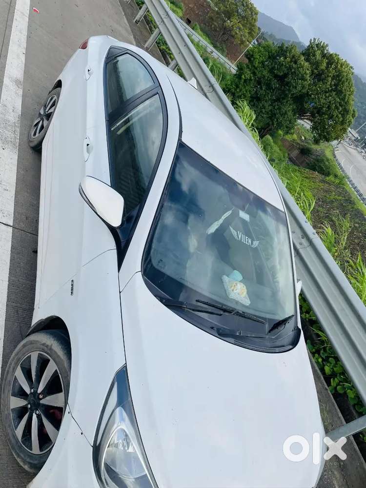 Hyundai Verna 2013 Fluidic Crdi Automatic