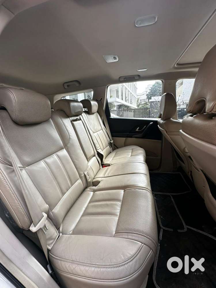 Mahindra Xuv500 At W10 Fwd, 2016, Diesel