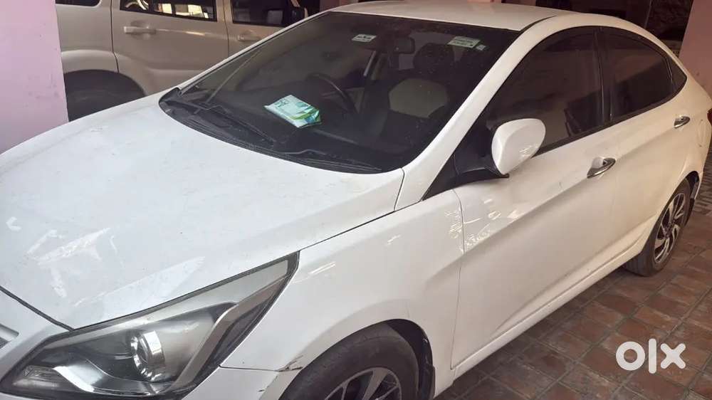 Hyundai Verna 2015