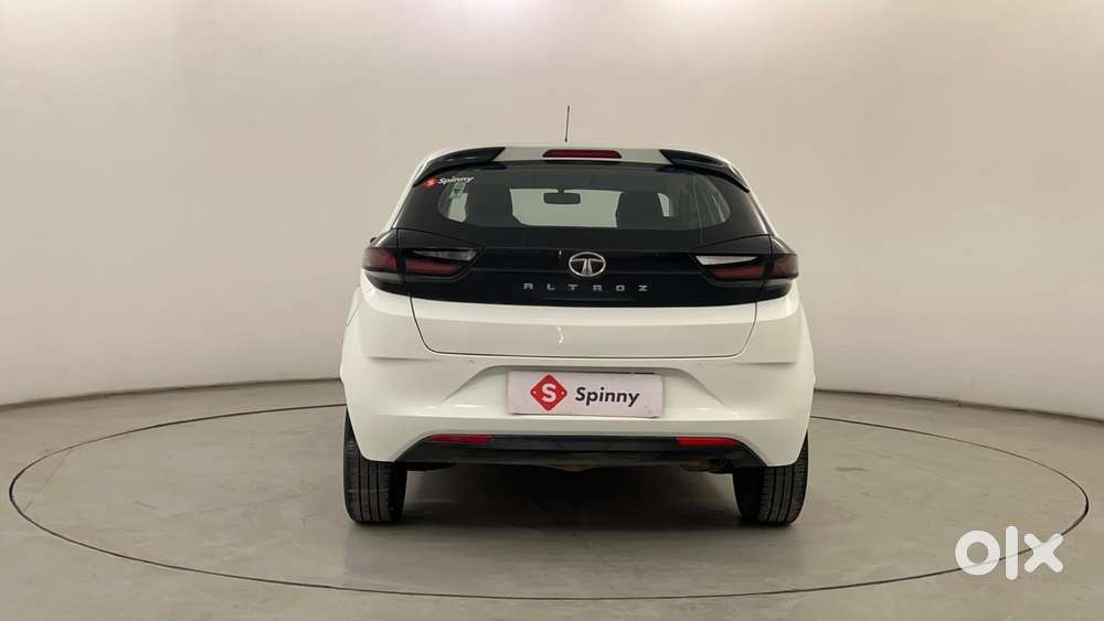 Tata Altroz 1.2 Xm Plus, 2022, Petrol
