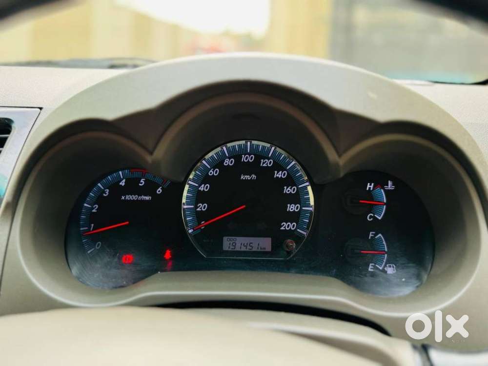 Toyota Fortuner 4x2 Manual, 2013, Diesel