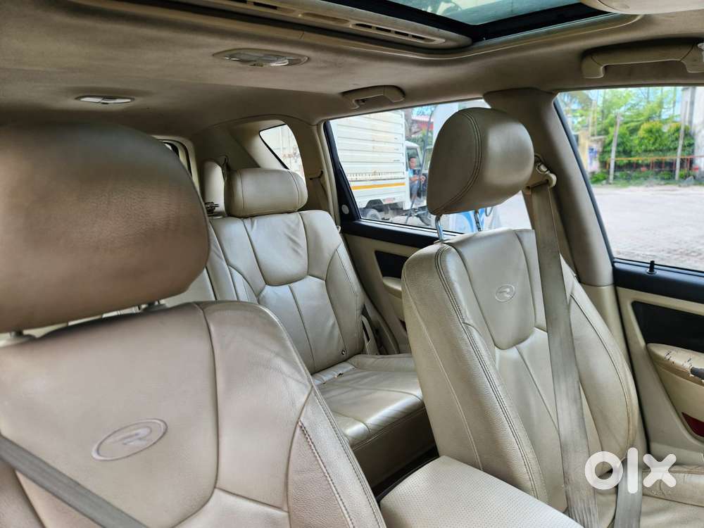 Mahindra Rexton, 2017, Diesel